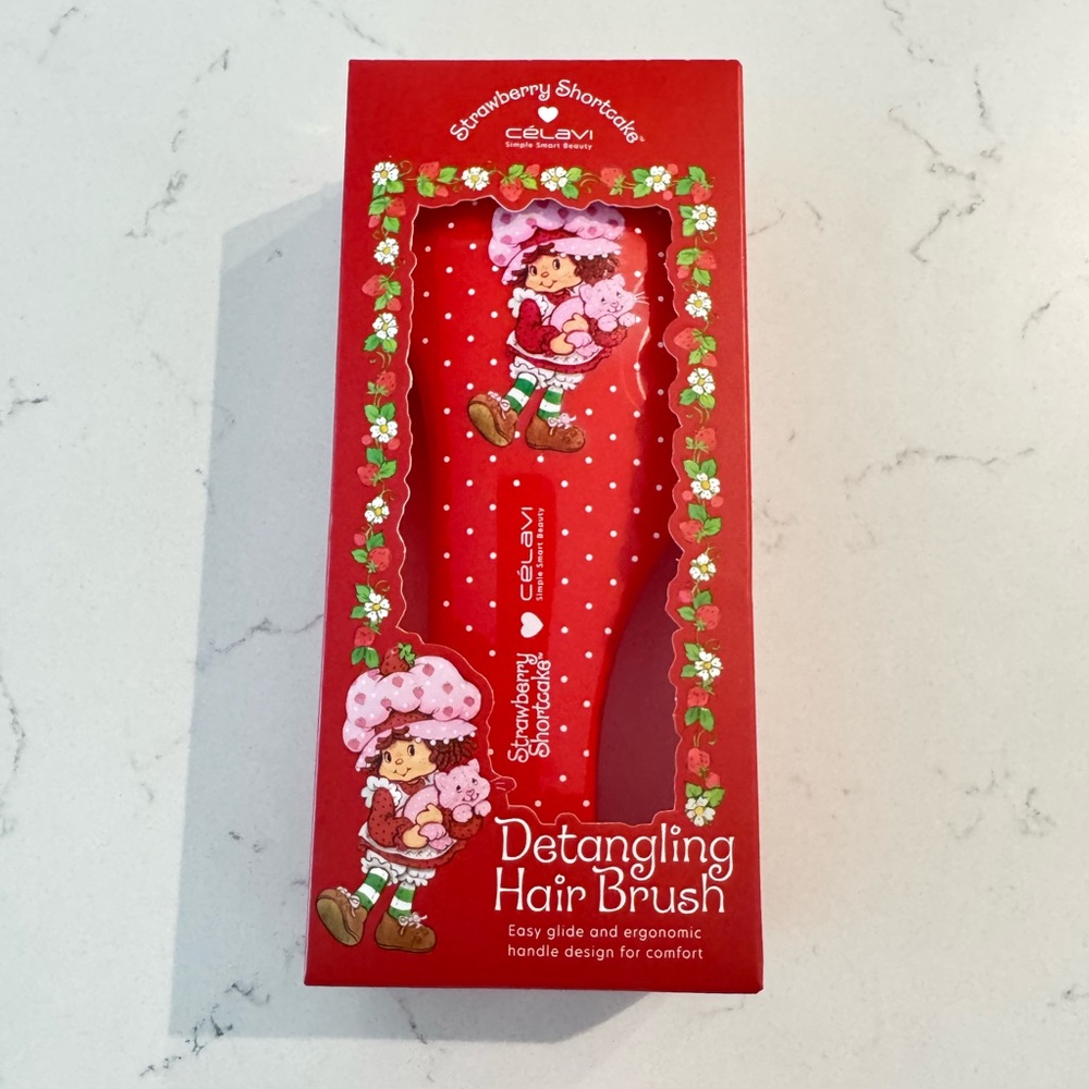 Strawberry Shortcake Detangling Hair Brush